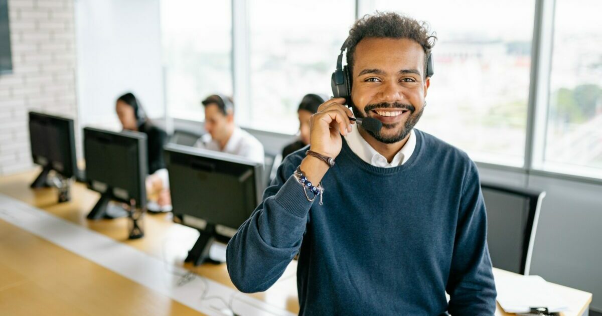 Customer service in e-commerce خدمة العملاء